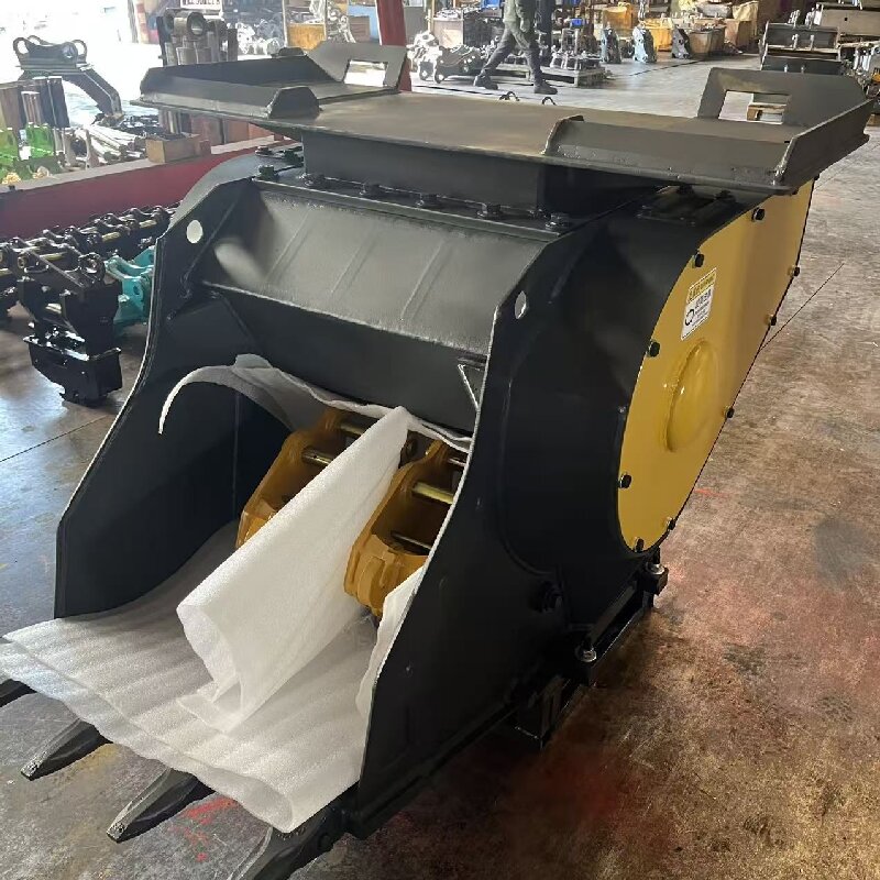 Heavy Equipment With Bucket - Ekskavatör Kırıcı Kepçe Hidrolik Beton Kaya